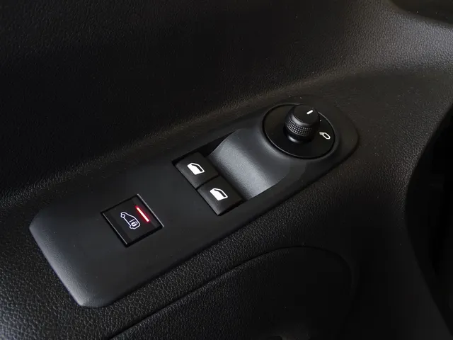 Fiat Doblò Cargo 1.5D 130pk L2 Black-Edition Automaat
