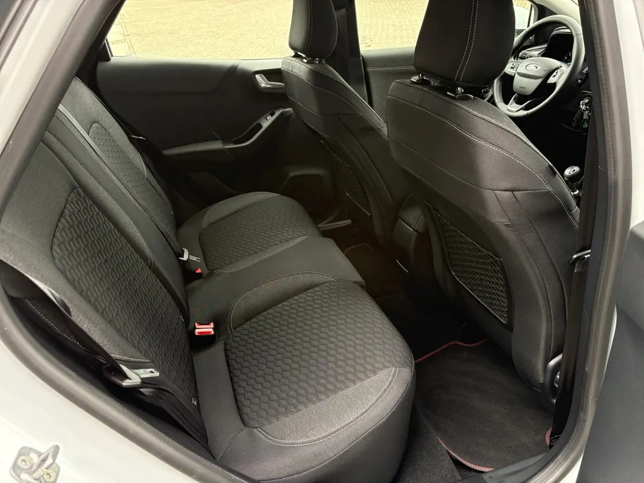 Ford Puma 1.0 EcoBoost Hybrid Titanium | Stoelverwarming | Stuurverwarming | Cruise Control | Lane Assist | Apple Carplay | Android Auto | 1 Jaar Bovag Garantie |