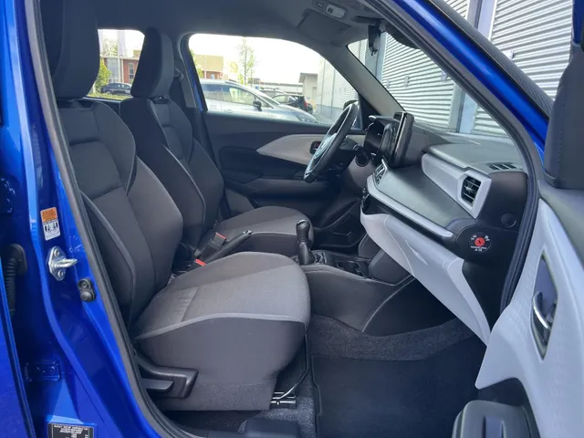 Suzuki Swift 1.2 Select Smart Hybrid | Lage Kilometerstand | All Season Banden | Apple Carplay & Android Auto | 16" LM Velgen | Airco | Cruise Control