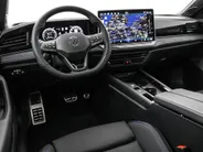 Volkswagen Passat Variant R-Line Edition 1.5 eHybrid 272 PK versn. DSG · Assistance Pakket Plus · Black Style Pakket Plus · Multimedia Pakket Plus · Trekhaak inklapbaar, met elektrische ontgrendeling, incl. Trailer Assist ·