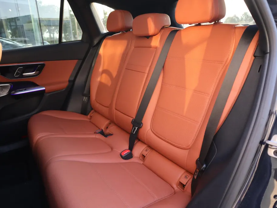 Mercedes-Benz GLC 300e 4MATIC Luxury Line