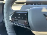 Voyah Courage Business Edition 80 kWh Full Option | Head Up Display | Stoel koeling,-verwarming & massage | Memorystoelen | 360 Camera | Level 3 Autonoom rijden | Schuif- & Kanteldak | Draadloze Telefoonlader | Elektrische Achterklep | Tijdelijk voorraadvoordeel van € 