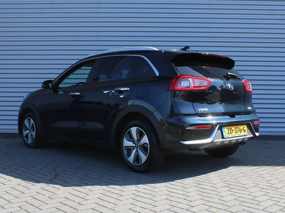 Kia Niro 1.6 GDi Hybrid DynamicPlusLine | Stuur-/stoelverwarming | Camera | Leer | Navi | Clima | Cruise adapt. | Keyless | 16' LM |
