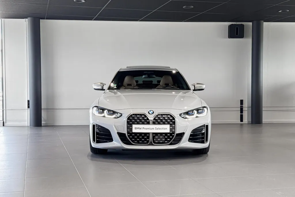 BMW 4 Serie Gran Coupé M440i xDrive High Executive