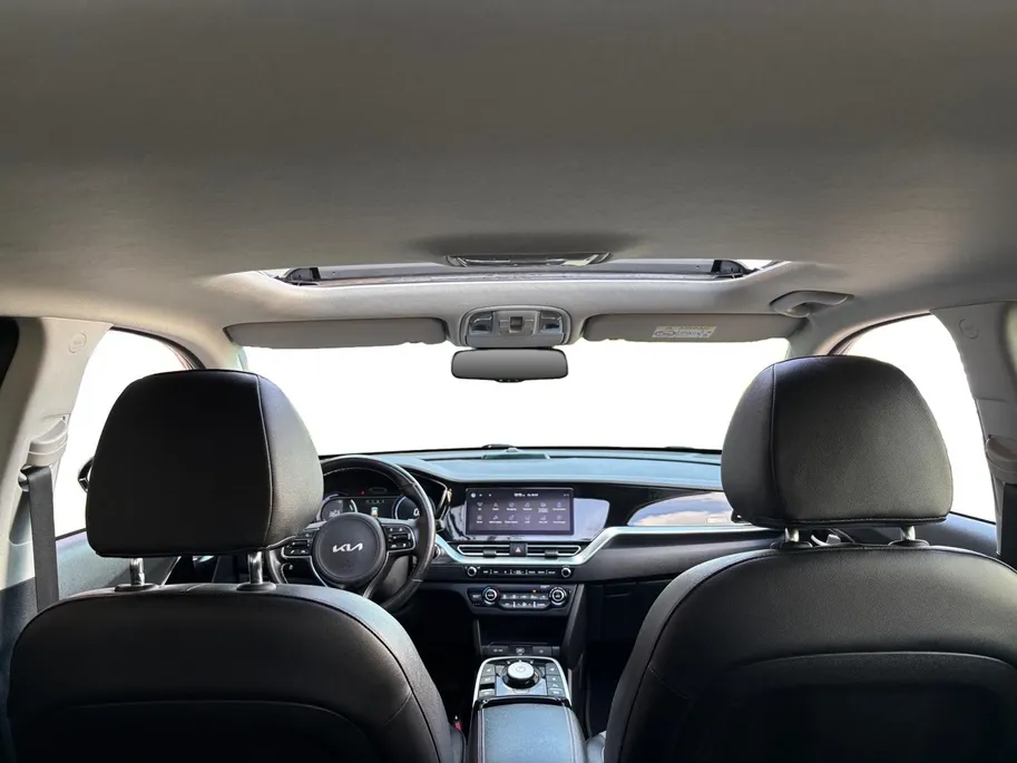 Kia e-Niro DynamicPlusLine 64 kWh | Navigatie | Panoramadak | Apple Carplay/Android Auto | Adaptieve Cruise Control | Stoel/Stuurverwarming | Lichtmetalen Velgen |