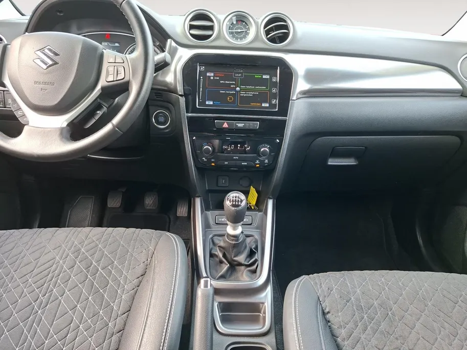 Suzuki Vitara 1.4 Boosterjet Stijl | Volledig onderhouden | Hoge instap | Navigatie | Achteruit rij camera