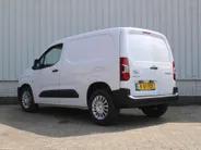 Toyota ProAce CITY 1.2 Turbo L1 Comfort | Clima | Cruise | 3-zits | Benzine! Mag alle milieu zones in! |