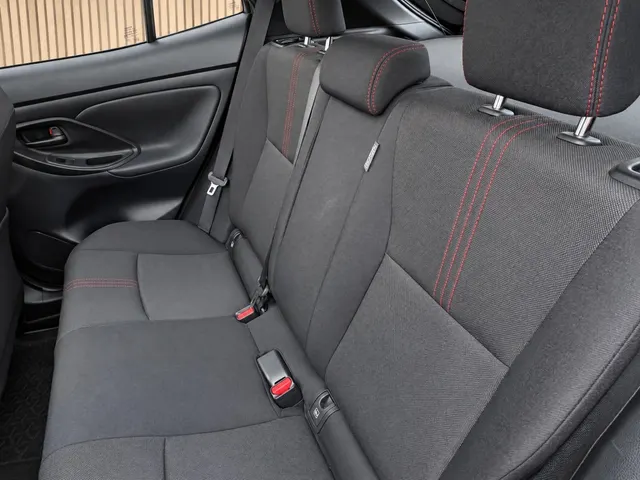 Toyota Yaris Cross 1.5 Hybrid GR Sport | Panoramadak | JBL | Blindspot | HUD