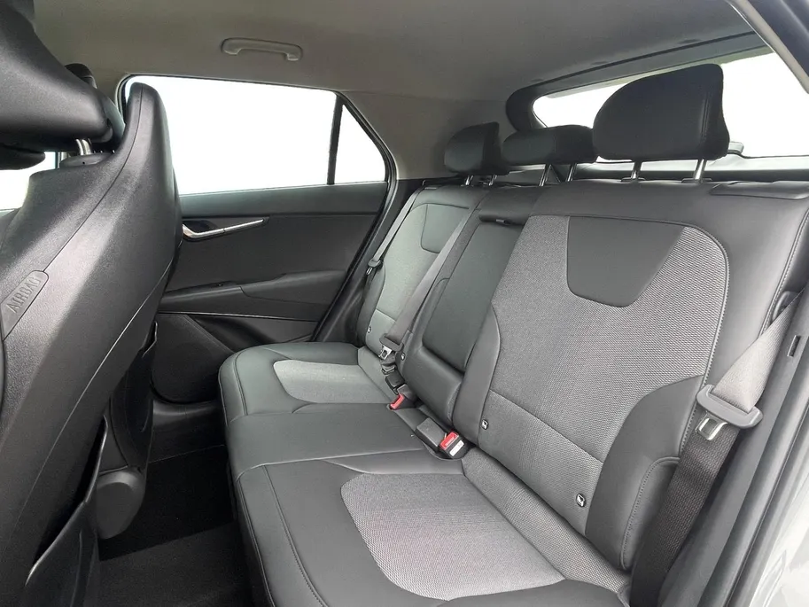 Kia Niro 1.6 GDi Hybrid DynamicLine | Adaptive cruise control | Keyless entry | Navigatie | Climate control