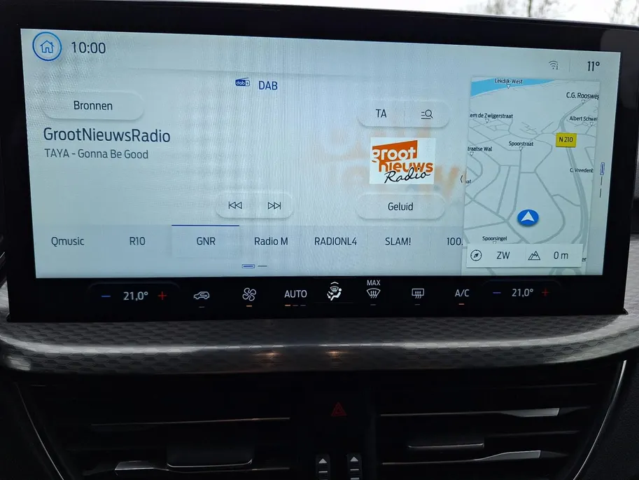 Ford Kuga 2.5 PHEV Titanium | El. Trekhaak | Camera | Navigatie | Climate Control | Draadloze Apple Carplay&Android Auto | 17' Lichtmetaal | Parkeersensoren |