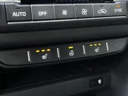 Kia Ceed Sportswagon 1.0 T-GDi MHEV Design Edition | Camera | Keyless | JBL Audio |Navi | Stoel / Stuurverwarming | Apple Carplay | Android Auto | Demo |