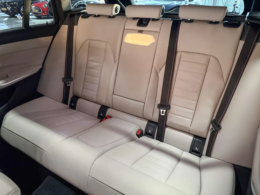 BMW 3 Serie Touring 330e M Sport Edition