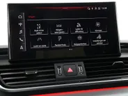 Audi Q5 Sportback 55 TFSIe 367pk S-tronic S edition · Panoramadak · 360 Camera · Elek. Achterklep · Apple/Android Car Play · Navigatie · 20'' Inch ·