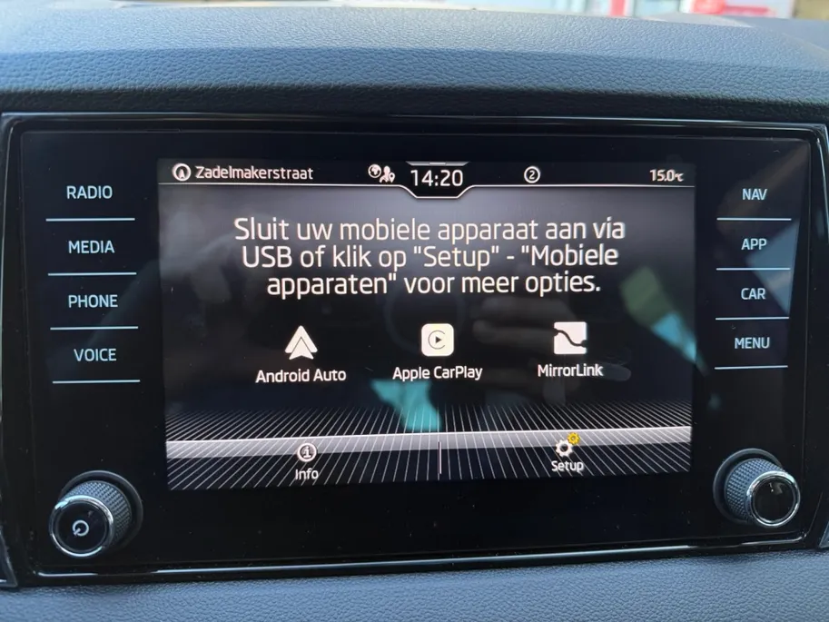 Škoda Karoq 1.0 TSI Business Edition | camera | PDC voor + achter | digitaal