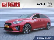 Kia ProCeed 1.4 T-GDI GT-Line | Trekhaak | Stuur-/stoelverwarming | Schuifdak | Camera | Cruise | Navi | 17" LM | Clima | LED |