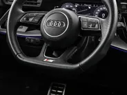 Audi A3 Sportback 40 TFSIe 204PK S-tronic S Line · Panoramadak · Camera · Apple/Android Car Play · Navigatie · Park Assist · P-Sensoren · 18'' Inch ·
