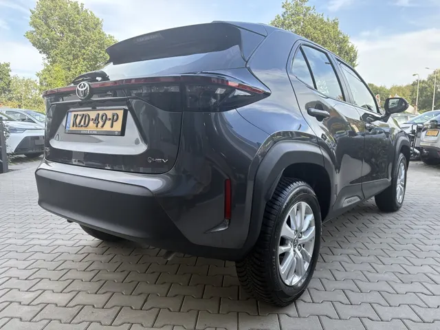 Toyota Yaris Cross 1.5 Hybr 115 Active | Blindspot | Parkeersensoren V+A | Stuur/ Stoelverwarming