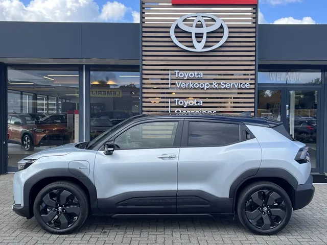 Toyota Urban Cruiser Executive 61 kWh