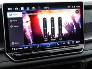 Volkswagen Tayron Life Edition 1.5 eHybrid 204 PK 6 versn. DSG · Rondomzichtcamera · Design Pakket Dark · Trekhaak inklapbaar, met elektrische ontgrendeling, incl. aanhangermanoeuvreerhulp Trailer Assist · · Voorraad OUTLET · Prijs is inclusief inruilpremie · MEGA SALE