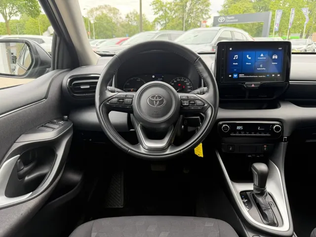 Toyota Yaris 1.5 Hyb. Dynamic Limited | Parkeersensoren V+A | All Seasons