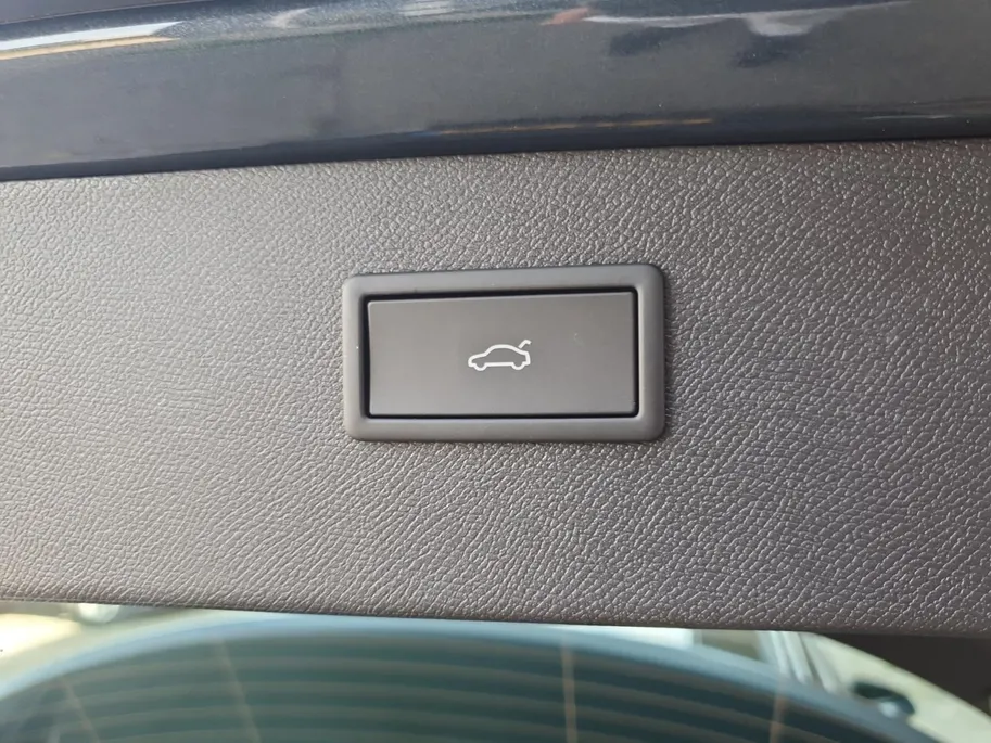 CUPRA Formentor 1.5 TSI e-Hybrid Business | Trekhaak | Panoramaschuifdak | Appel Carplay / Android Auto | Camera | Stoel en stuurverwarming |
