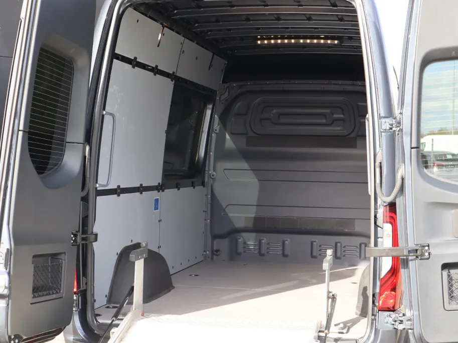 Mercedes-Benz Sprinter 319 CDI L2H2 SELECT