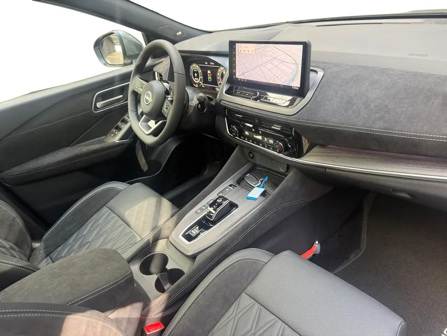 Nissan QASHQAI 1.5 e-Power Tekna Plus | Panoramadak | BLIS | Electrische bestuurdersstoel | Lederen bekleding |
