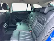 Škoda Superb Combi 1.4 TSI iV Laurin & Klement | Geheugenfunctie berijdersstoel | Climate | Achteruitrijcamera | Parkeersensoren | Navigatie |