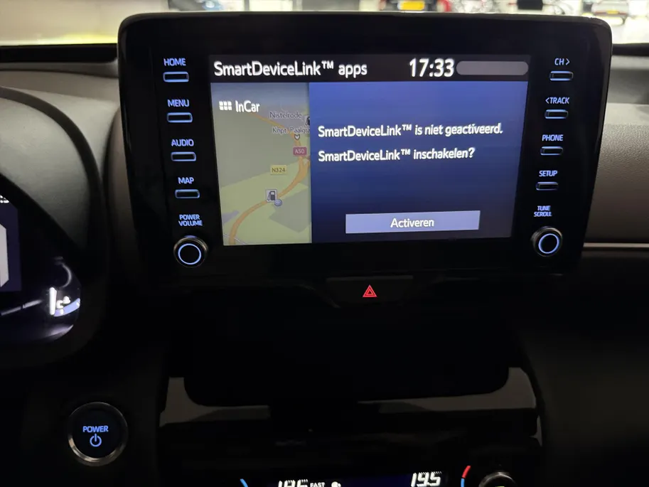 Toyota Yaris Cross 1.5 Hybrid Executive Automaat | Trekhaak | Panoramadak | Apple Carplay/Android Auto | Stoelverwarming