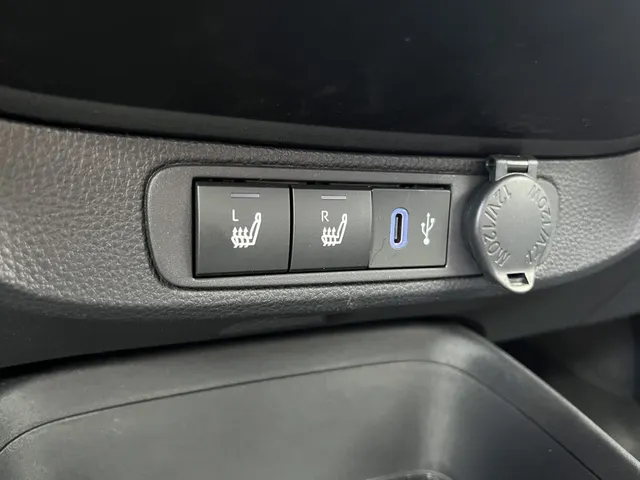 Toyota Aygo X 1.0 VVT-i Pulse | Stoelverw | Automatische Airco | Lichtmetalen