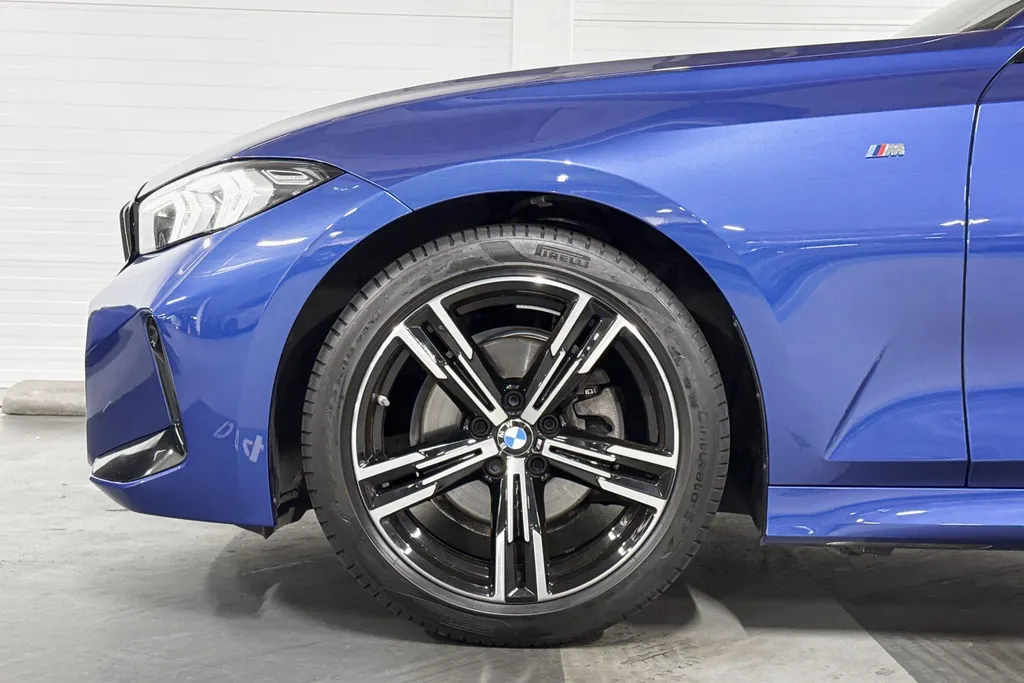 BMW 3 Serie Sedan 320i l M-Sport