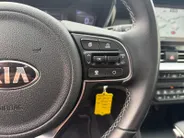 Kia Niro 1.6 GDi Hybrid DynamicLine | NAVI | CAMERA | SCHUIFDAK | TREKHAAK | CLIMATE & CRUISE CONTROLE | LAGE KM. STAND | ETC...