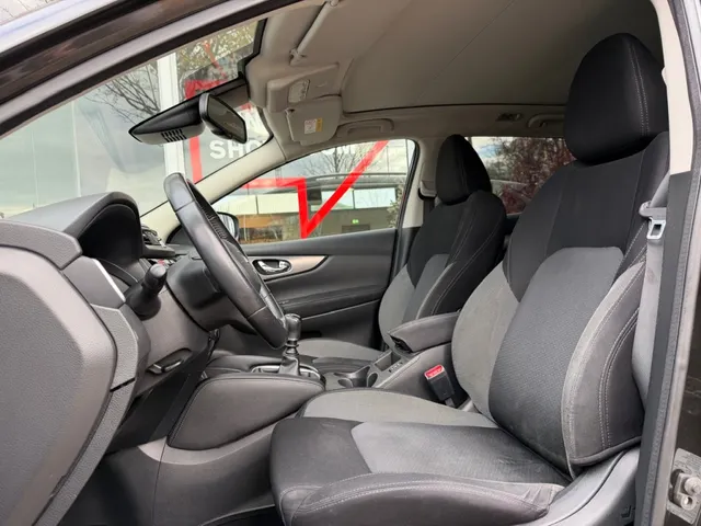 Nissan QASHQAI 1.2 DIG-T 115pk N-Connecta | Panoramadak | Navigatie | 360-Camera | Blind Spot | Keyless