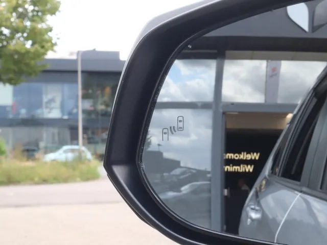 Toyota RAV4 2.5 Hybrid AWD Style | Trekhaak | PDC v/a | Stuur/stoel verwarm.