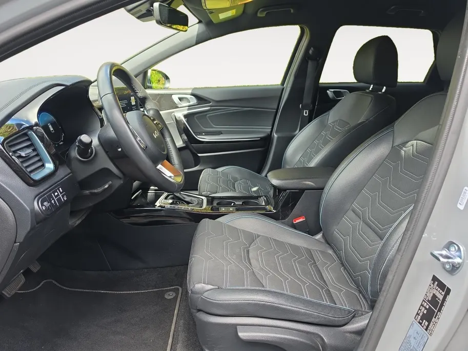 Kia Ceed Sportswagon 1.0 T-GDi MHEV Design Edition Automaat | Elektrische achterklep | Privacy glass