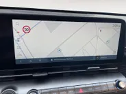 Hyundai Kona 1.6 GDI HEV Comfort Smart | Navigatie| Climate Controle| Lichtmetalen velgen| Parkeer sensoren| Camera| Dealer onderhouden