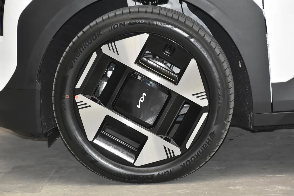 Kia EV3 81,4 kWh 204pk Plus Advanced