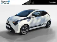 Toyota Aygo 1.0 VVT-i x-play | Airco | Bluetooth | Camera | 5 deurs | Zwart dak |