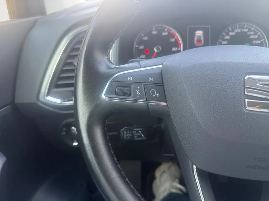 SEAT Ateca 1.5 TSI Style Business Intense | Automaat | Apple Carplay/Android Auto | Trekhaak | Climate Control | Adaptief Cruise Control | Stoelverwarming | Camera | Navigatie | Stuurbediening