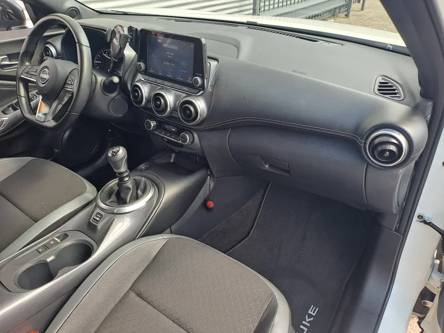 Nissan Juke 1.0 DIG-T N-Connecta | Cruise | Apple Carplay/Android Auto | Camera | DAB | Keyless entry | Keyless start