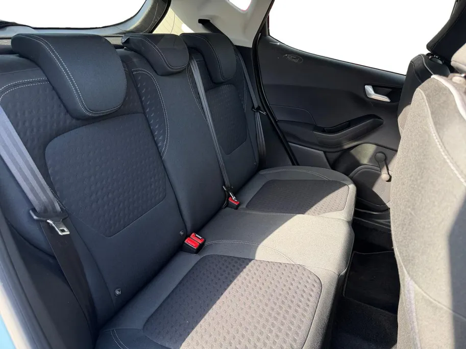 Ford Fiesta 1.0 EcoBoost Titanium | Dealer onderhouden | 1e eigenaar | Adapt. Cruise control | Parkeersensoren voor en achter | Achteruitrijcamera | Trekhaak | Navigatie | Apple carplay & Android auto | Voorruitverwarming | Privacy glas | Bovag garantie |