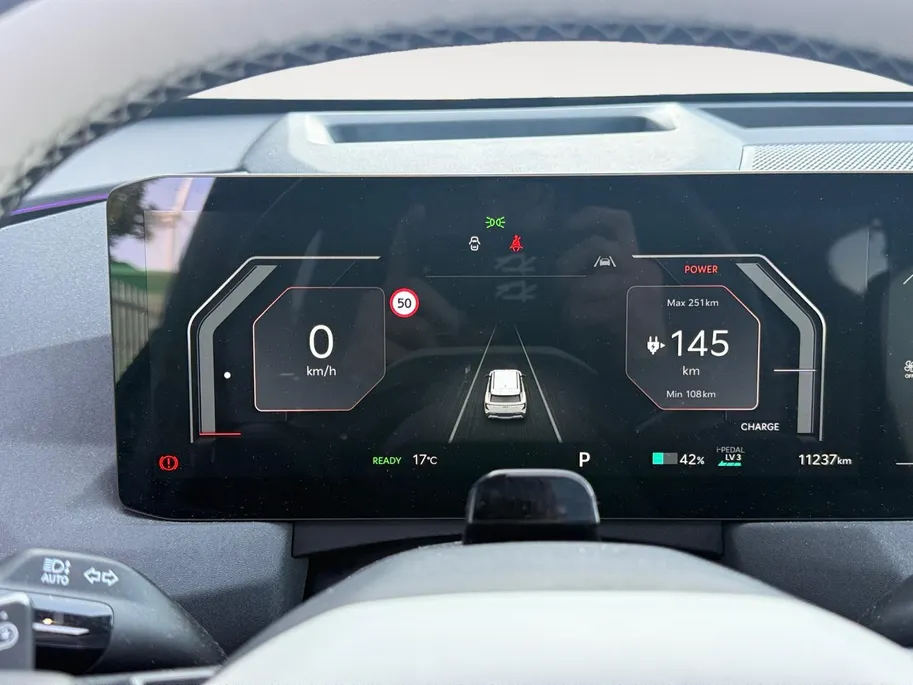 Kia EV5 GT-PlusLine 81.4 kWh | Two-Tone | 20' Lichtmetalen Velgen | Pano | Memory | Harman Kardon | Stoelventilatie | Demo | Uniek | Beschikbaar vanaf december 2026 |