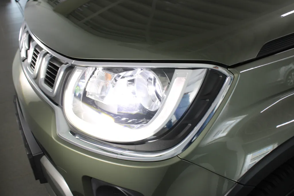 Suzuki Ignis 1.2 Smart Hybrid Allgrip Style / Stoelverwarming / Keyless / Camera / Navi. / Trekhaak /