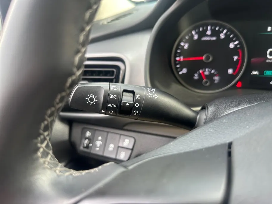 Kia Stonic 1.0 T-GDi MHEV DynamicPlusLine 100 PK | Dealer onderhouden | Trekhaak | All seasonbanden | Fabrieksgarantie t/m 4-4-2030 + 3x 1 jaar* | NAP
