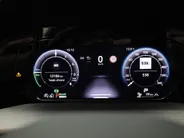 Volkswagen Golf 1.5eHybrid 200kW/272PK GTE · Navigatie · Apple/Android Car Play · Camera + Parkeersensoren · Garantie t/m 13-05-2030 of 100000km