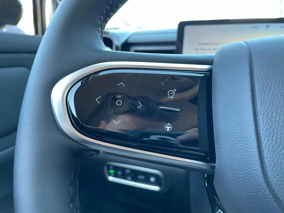 Jaecoo 7 1.5 GDI SHS-P Exclusive *Automaat*Navi+360Camera*Climate Control*Stoelverwarming/verkoeling*Adapt. Cruise Control*Schuif/kanteldak*LM.Velgen*Elektrische achterklep*Lederen bekleding*FULL OPTION!