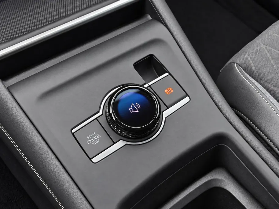 Volkswagen Tiguan 1.5 eHybrid 204pk DSG Life · 360 Camera · Wegklapbare Trekhaak · Dodehoek Detectie · Stoel-& Stuurverwarming · 17'' Inch · Garantie t/m 14-12-2030 of 100.000km