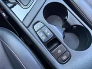 Kia Niro 1.6 GDi Hybrid ExecutiveLine | Schuif/kantel dak | Trekhaak | Elektrische achterklep | Keyless Entry | Apple Car Play/Android Auto | Lichtmetalen Velgen |