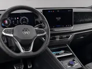 Volkswagen Tiguan 1.5eTSI/150PK R-Line · Panoramadak · Trekhaak · 360°Camera + Parkeersensoren · Garantie t/m 28-03-2028 of 100000km.