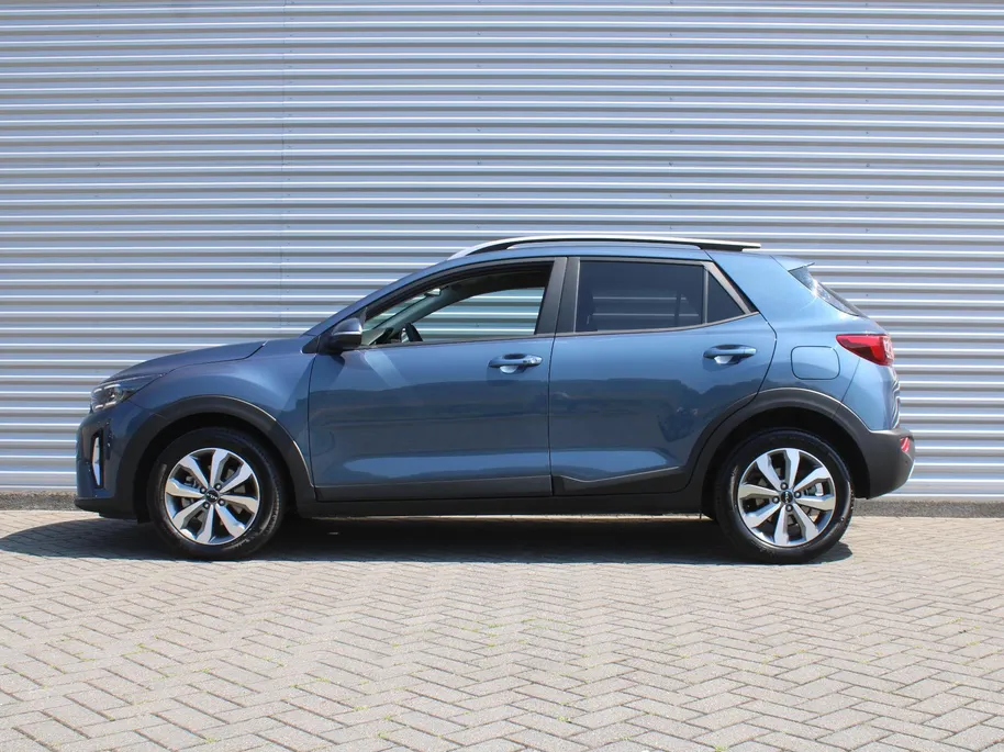 Kia Stonic 1.0 T-GDi MHEV DynamicPlusLine | Stuur-/stoelverwarming | Camera | Cruise adapt. | Clima | LED | Navi | 16' LM | Automaat |